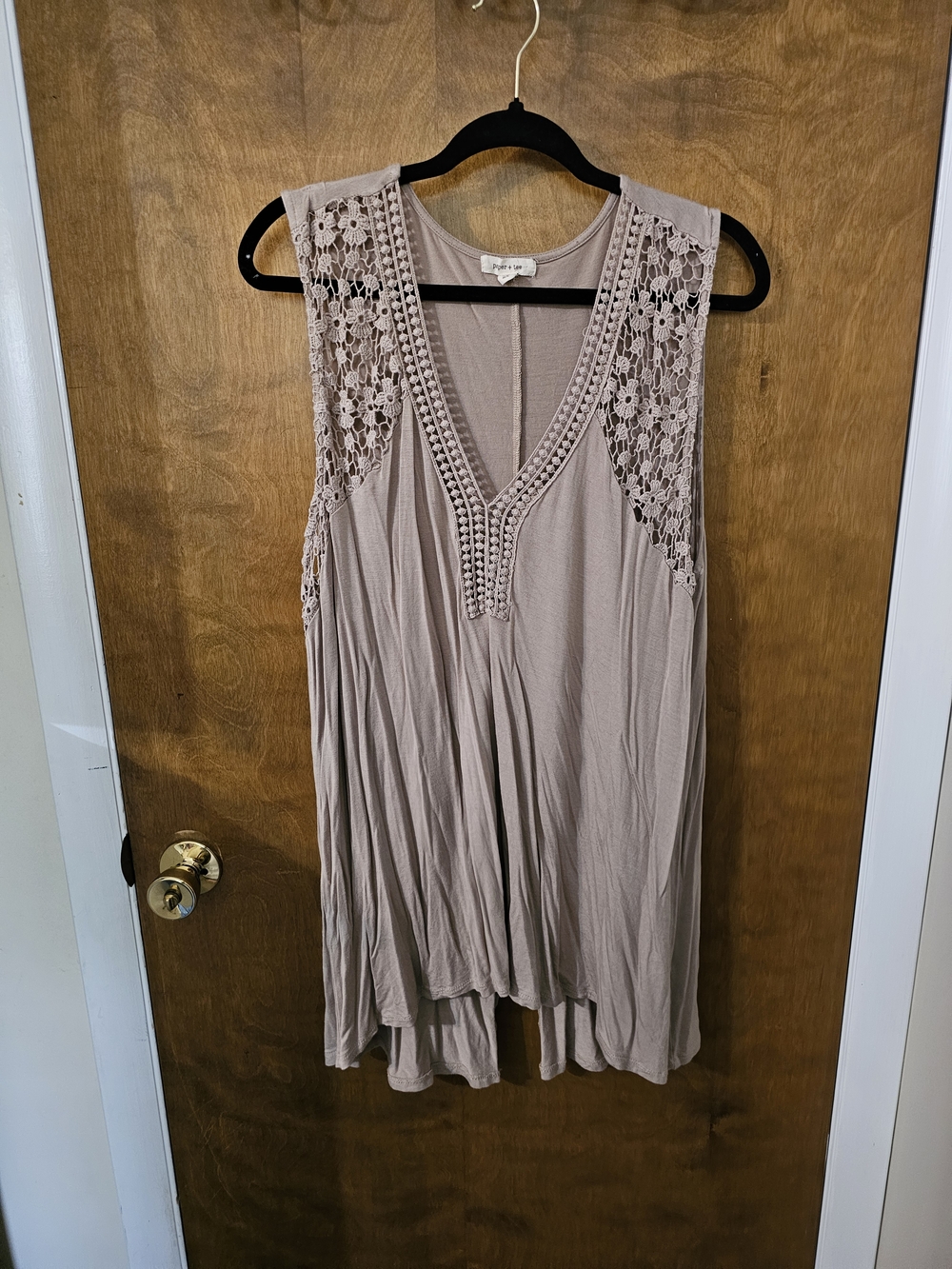 paper tee Crochet-Trim V-Neck Sleeveless Tank in Taupe